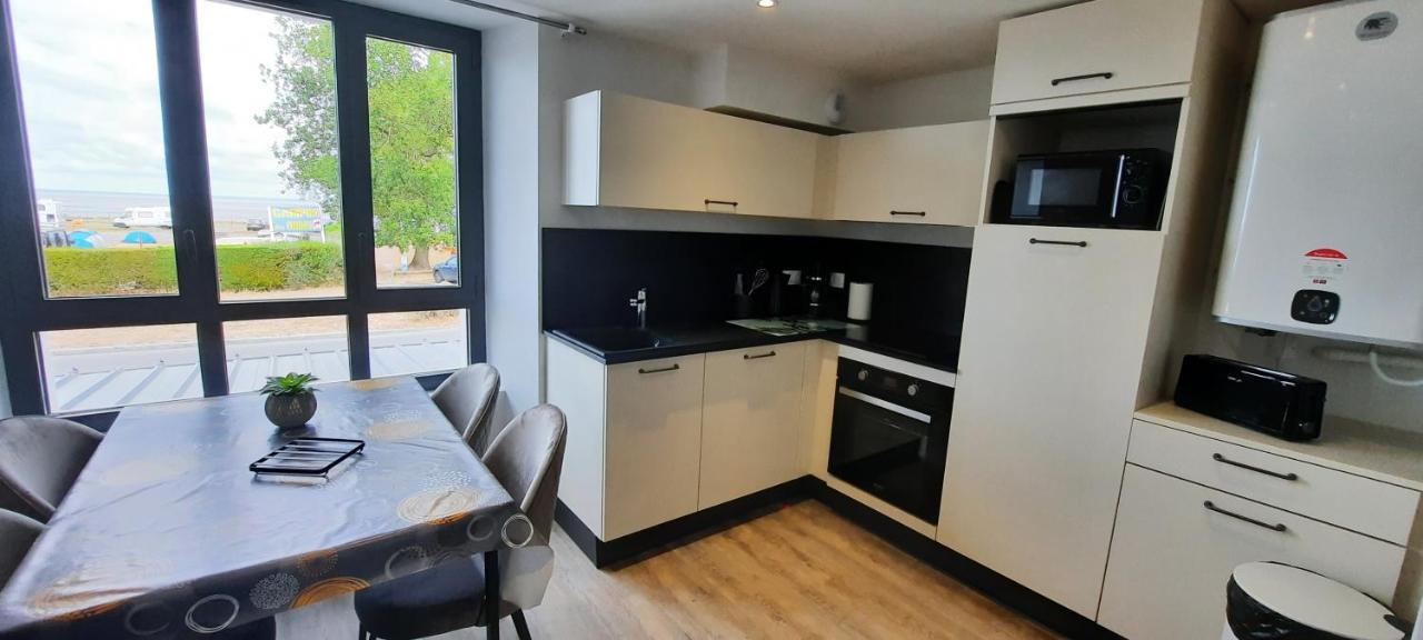 Les Appartements De La B Saint-Benoit-des-Ondes Ngoại thất bức ảnh